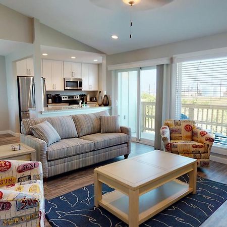 Ah-K239 Newly Remodeled Second Floor Condo With Bay View, Shared Pool Port Aransas Exterior photo