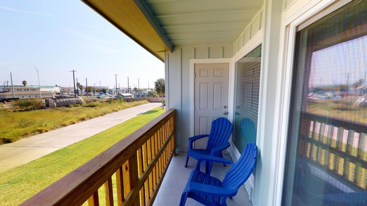 Ah-K239 Newly Remodeled Second Floor Condo With Bay View, Shared Pool Port Aransas Exterior photo